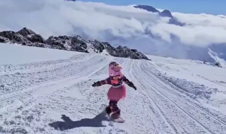 Юная жительница Нижнекамска покорила гору Эльбрус