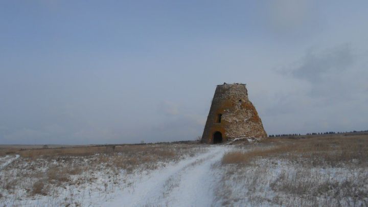 Иске Роман шәһәрлеге, Хан каберлеге, Талкыш башнясы