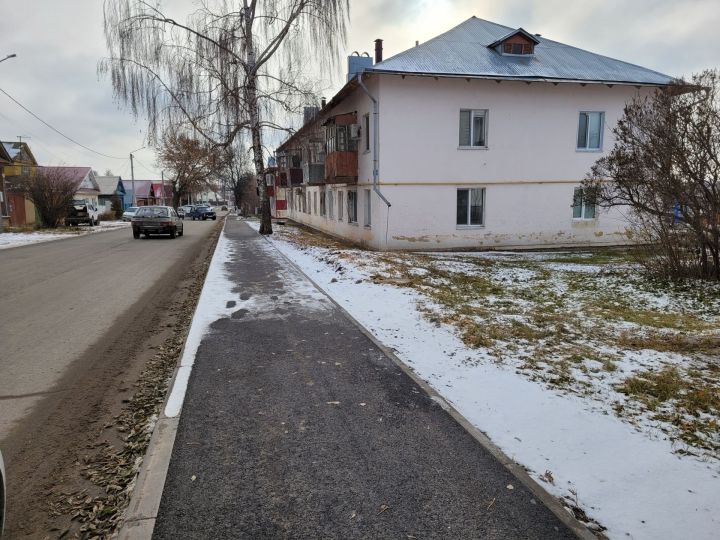 Шәһәрнең 18 урамында яңа тротуарлар барлыкка килде