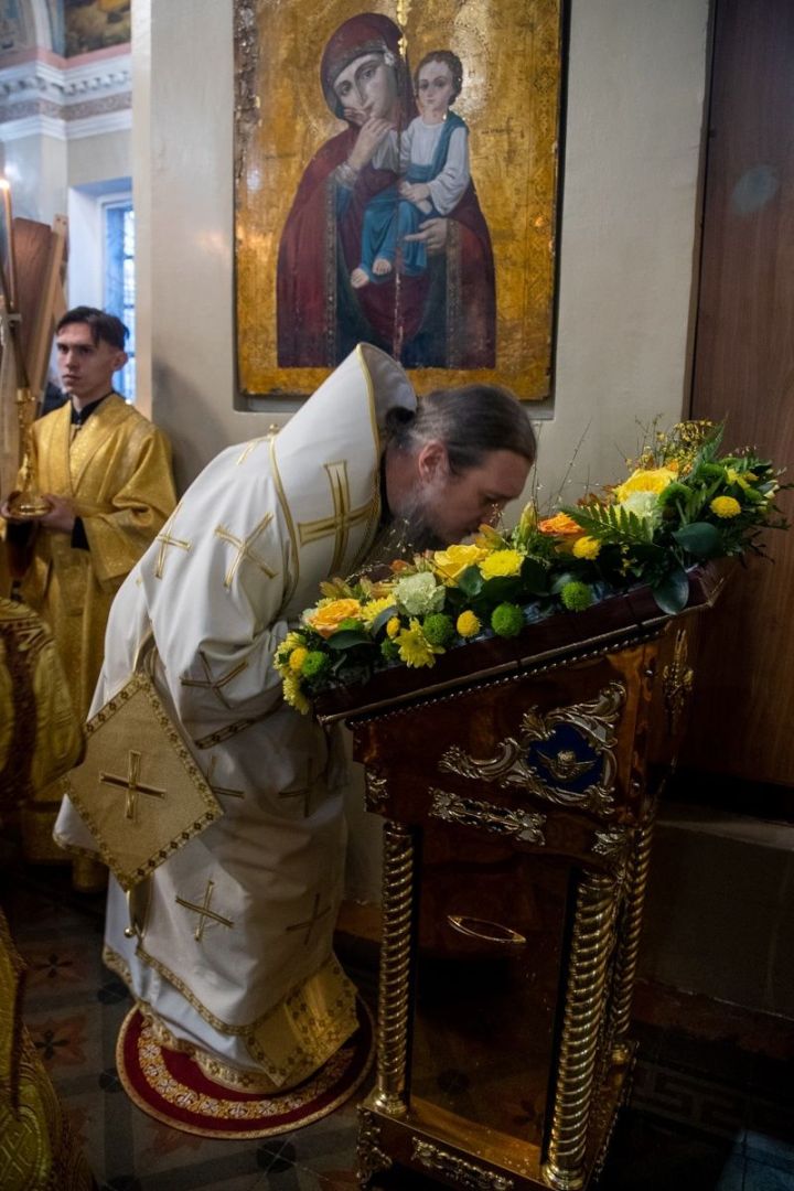 В Чистопольский собор передали старинный образ Покрова Пресвятой Богородицы