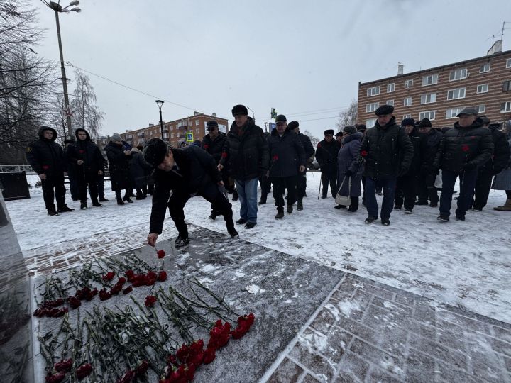 В Чистополе почтили память Героев Отечества