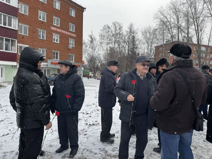 В Чистополе почтили память Героев Отечества