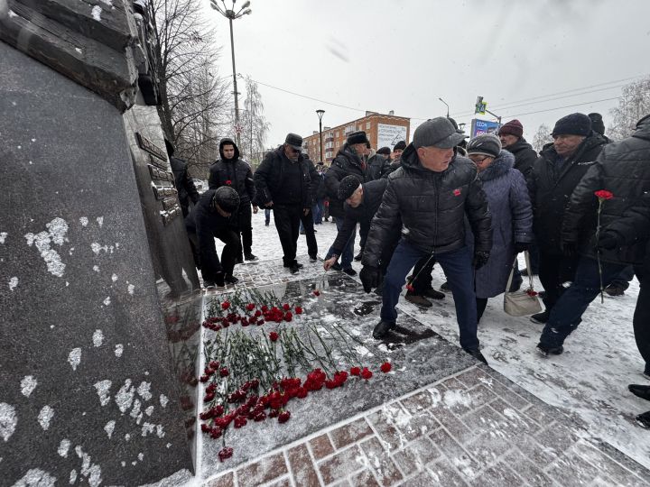 В Чистополе почтили память Героев Отечества