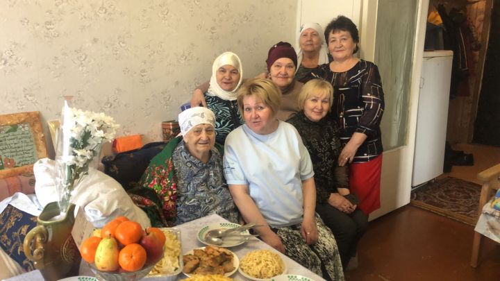 Долгожительница из Чистополя отметила 95-й день рождения