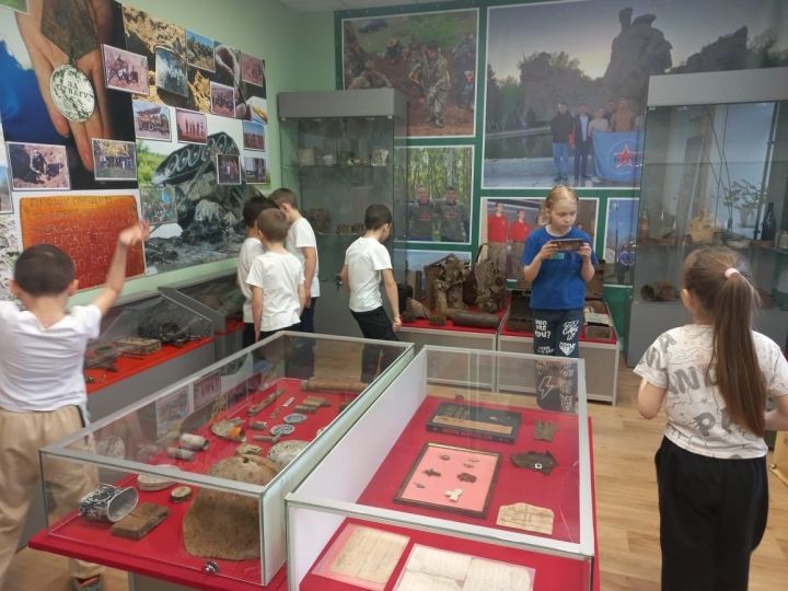 Юные чистопольские спортсмены посетили музей «Выстрел»