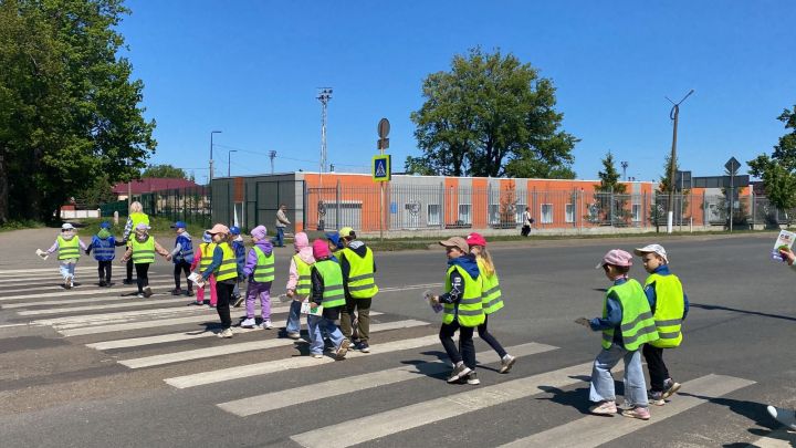 В преддверии летних каникул чистопольские дети повторили правила безопасного поведения в общественных местах