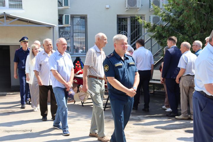 В Чистополе простились с ветераном судебной системы Владимиром Негановым