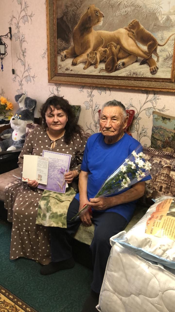 В Чистополе с юбилеем поздравили труженика тыла