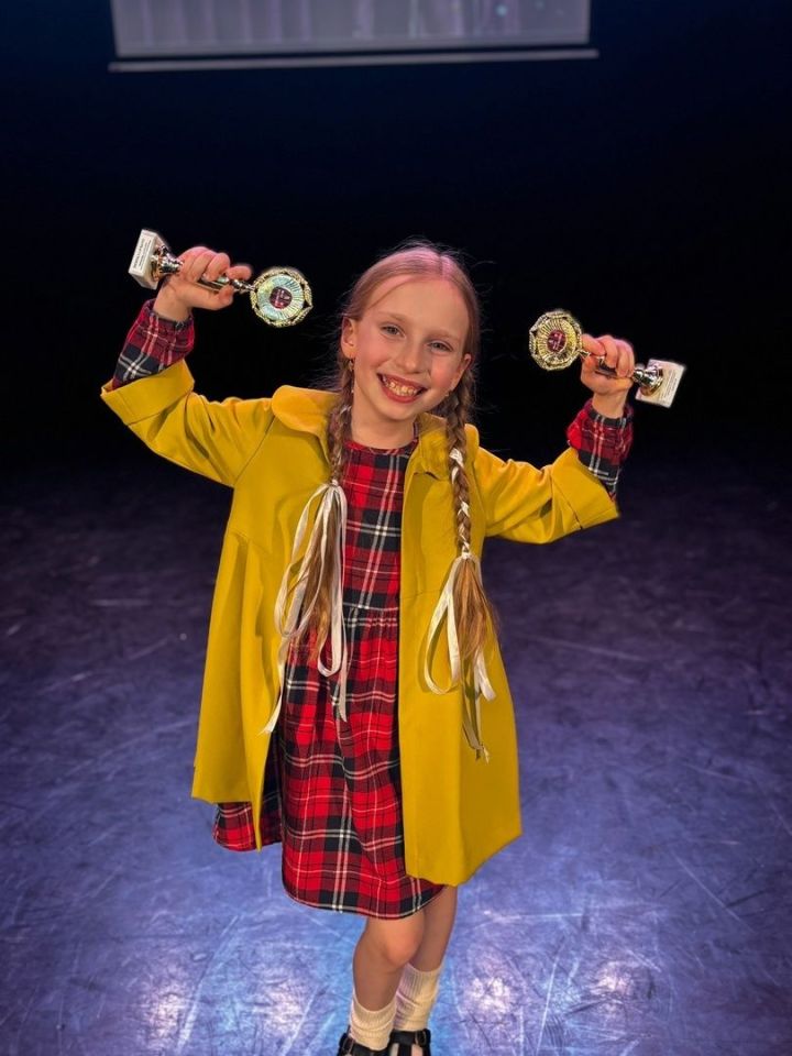 Солисты вокальной студии «Новое Поколение» одержали победы на Международном конкурсе-фестивале «Шаг на сцену»