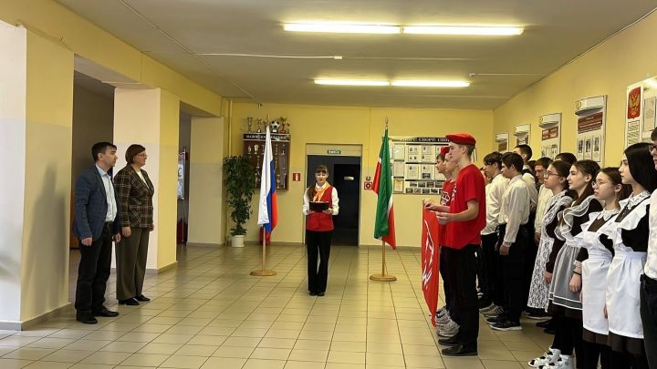 Учащихся Чистопольско-Высельской школы посвятили в юнармейцы
