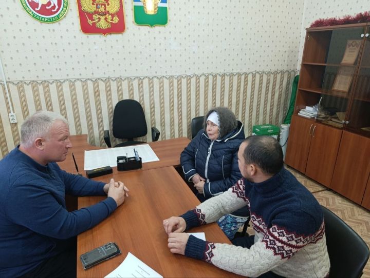 Глава Чистопольского района Дмитрий Иванов провёл личный приём граждан