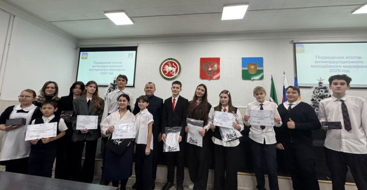 Чистайда ришвәтчелеккә каршы тематикадагы иң яхшы иҗади эшләр авторлары бүләкләнде