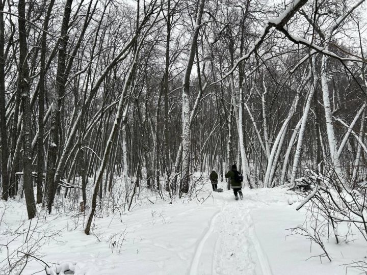 Воспитанники ВПК «Рубеж» провели учебный поход в зимний лес для сплочения коллектива