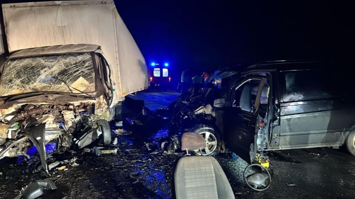 В автомобильной аварии под Чистополем пострадали 6 человек