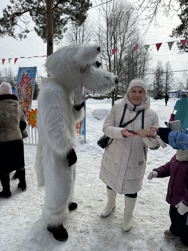 Яркое празднование Масленицы в Скарятинском саду: народные гуляния, блины и сжигание чучела