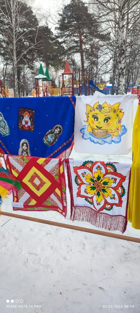 Яркое празднование Масленицы в Скарятинском саду: народные гуляния, блины и сжигание чучела