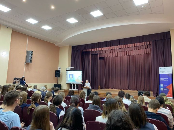 В Чистополе прошла ярмарка вакансий