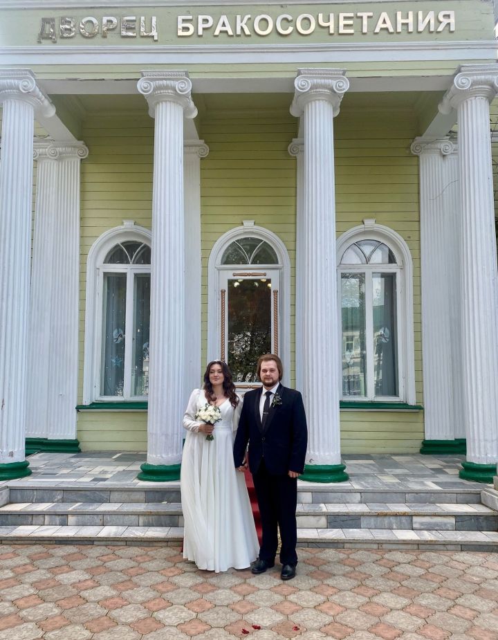 В «зеркальную» дату в Чистопольском ЗАГСе сыграли 9 свадеб