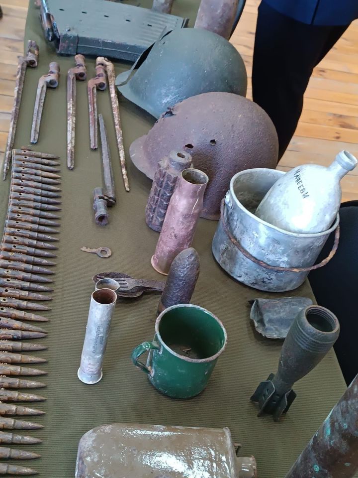 Чистопольский поисковый отряд «Выстрел» передал экспонаты для нового музея в Богородицком