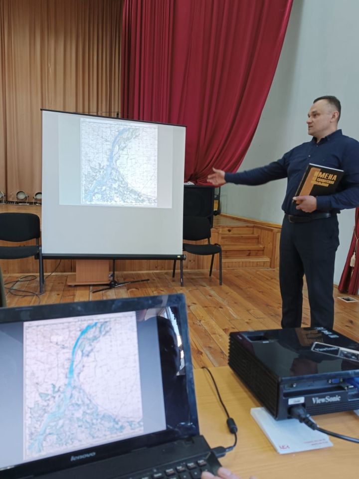 Чистопольский поисковый отряд «Выстрел» передал экспонаты для нового музея в Богородицком