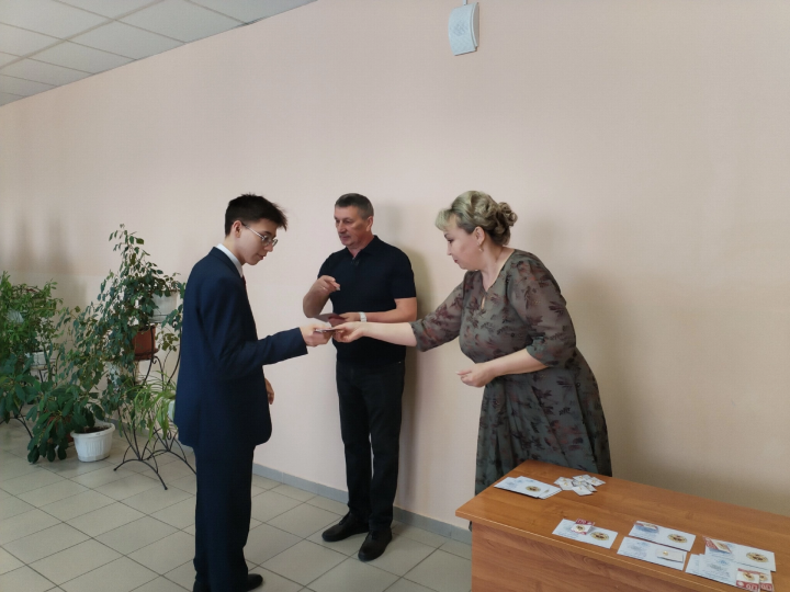 Чистопольским лицеистам вручили золотые значки ГТО