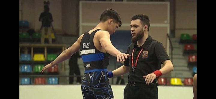 Аскар Урманчеев из Чистополя завоевал серебро на Кубке мэра Хабаровска по греко-римской борьбе