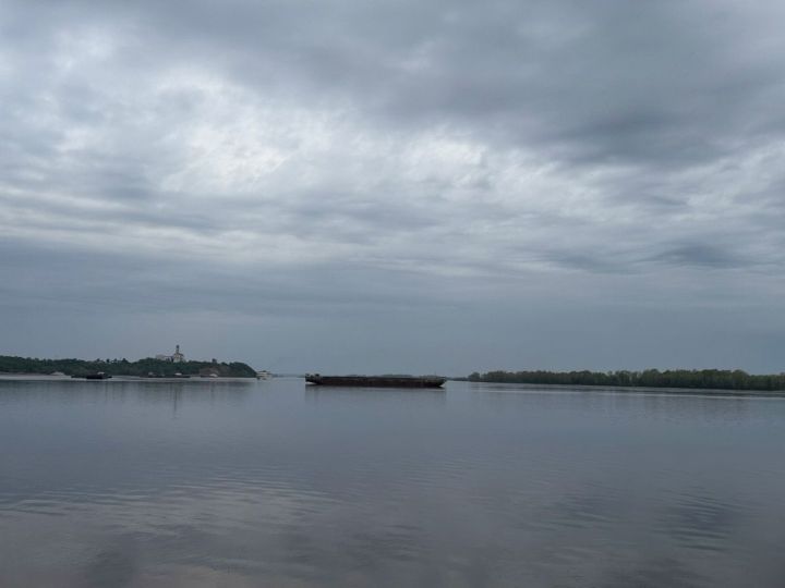 МЧС предупреждает татарстанцев о штормовом ветре и грозах