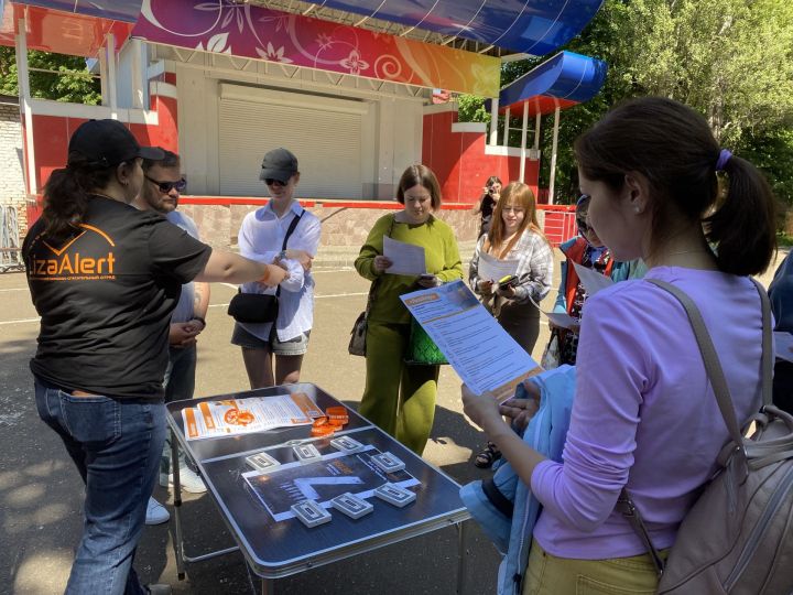 Добровольцы отряда «Лиза Алерт» напомнили чистопольцам, что делать при пропаже человека