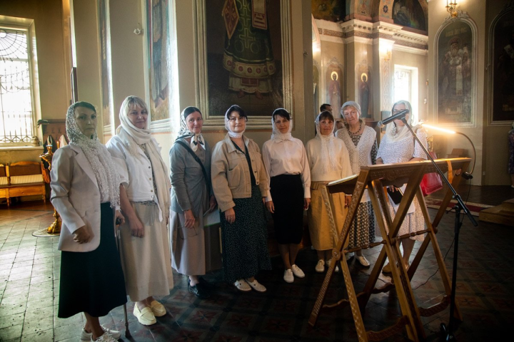 Первый выпуск чтецов-уставщиков состоялся в Свято-Никольском соборе