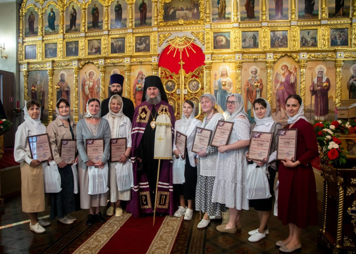 Первый выпуск чтецов-уставщиков состоялся в Свято-Никольском соборе