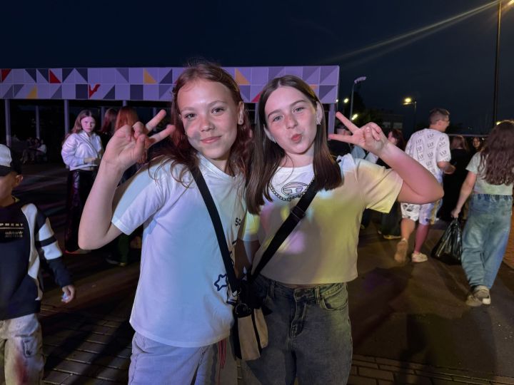 В Чистополе во время дискотеки парень сделал своей возлюбленной предложение руки и сердца