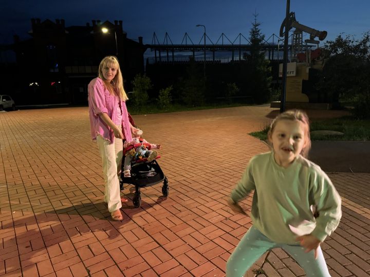 В Чистополе во время дискотеки парень сделал своей возлюбленной предложение руки и сердца