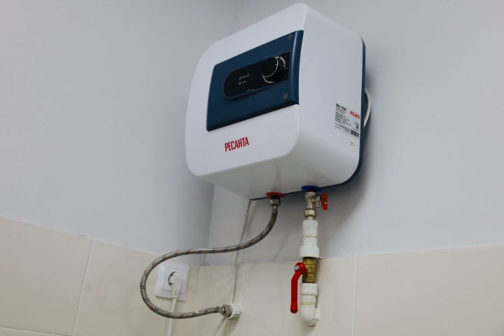 В селе Чистопольского района завершился капитальный ремонт фельдшерско-акушерского пункта