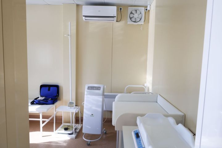 Глава района и главврач ЦРБ оценили готовность новых ФАПов в Чистопольском районе