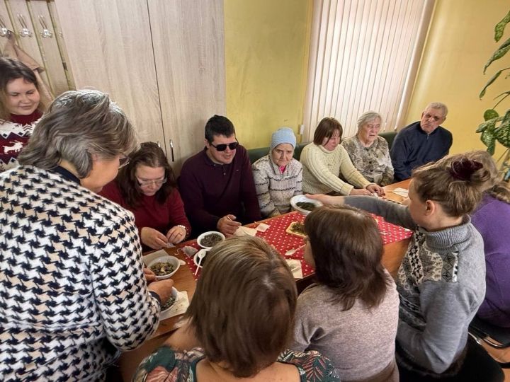 Специалисты «Чистые луга» провели эко-мероприятие для людей с ОВЗ