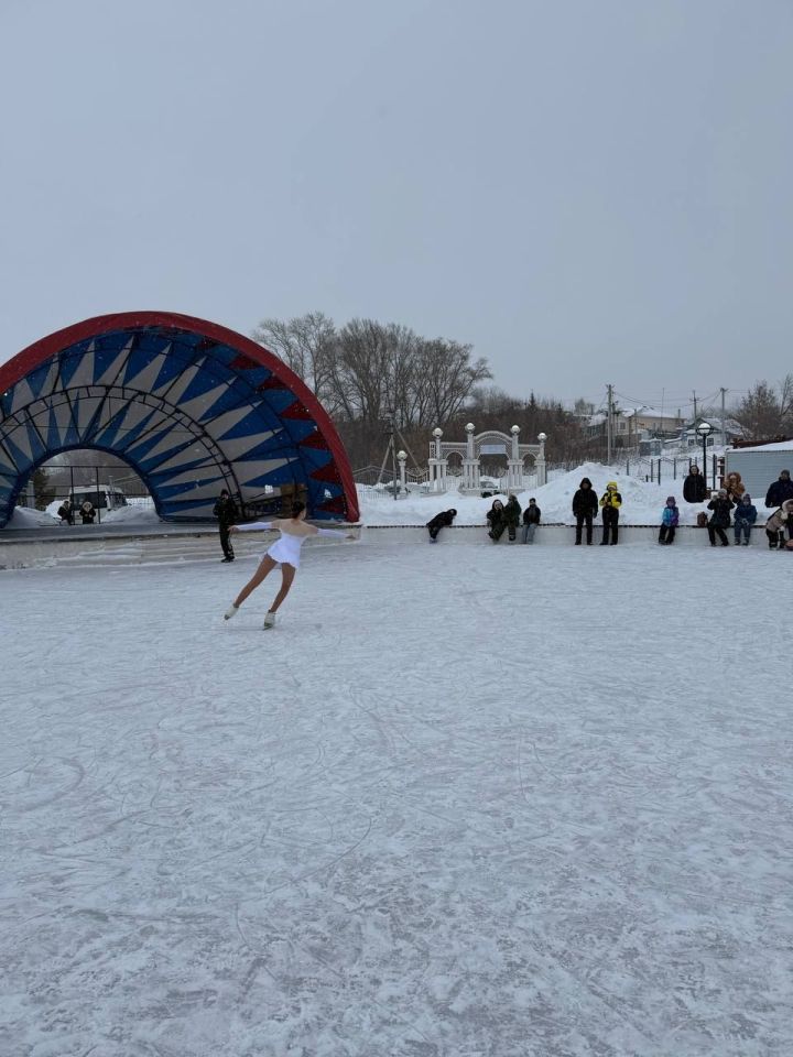 Фигуралы шуу, мастерлар аллеясе, яраткан җырларыбыз: Чистайда оста куллар фестивале узды