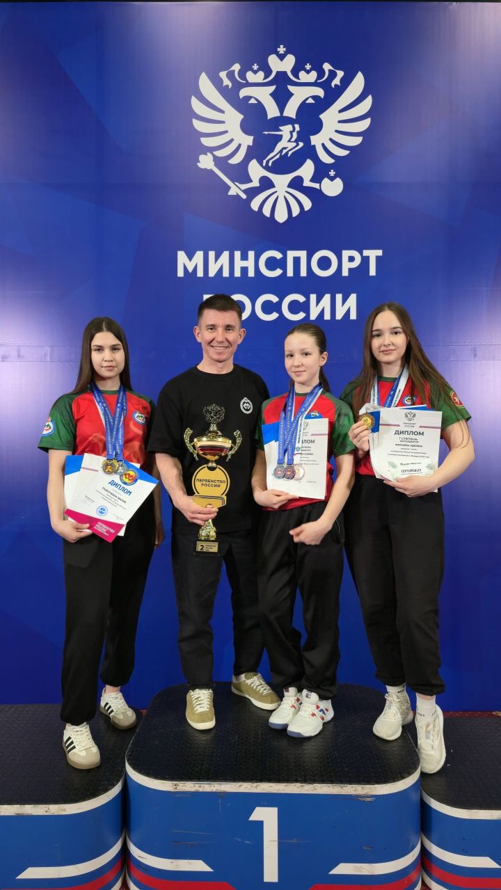 Чистай спортчылары армспорт буенча ил беренчелегендә төрле дәрәҗәдәге медальләр яуладылар