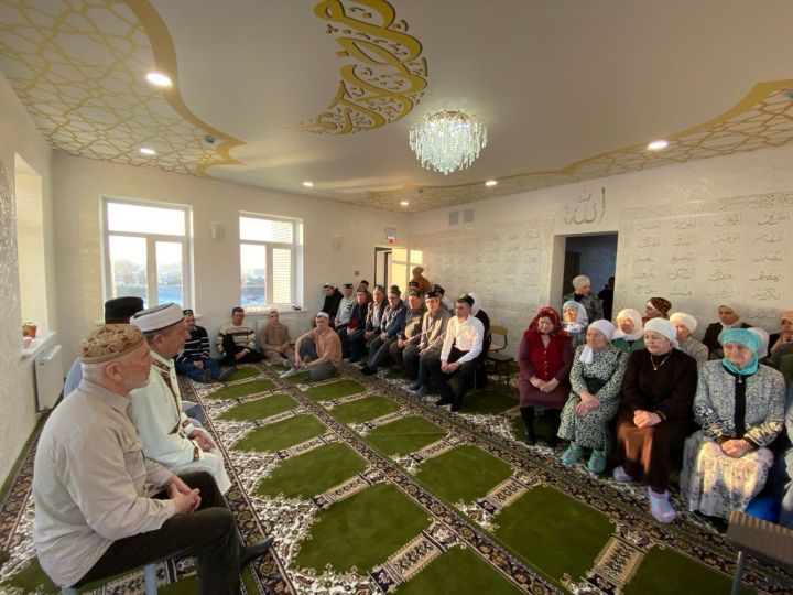 Чистай районы Йолдыз поселогында  яңа мәчеттә зур ифтар уздырдылар