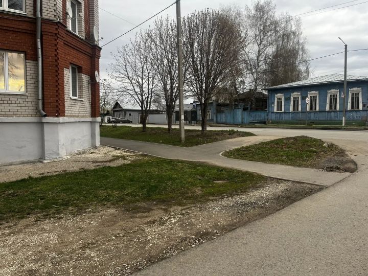 В Чистополе 71-летняя пенсионерка попала в больницу из-за наезда электросамоката