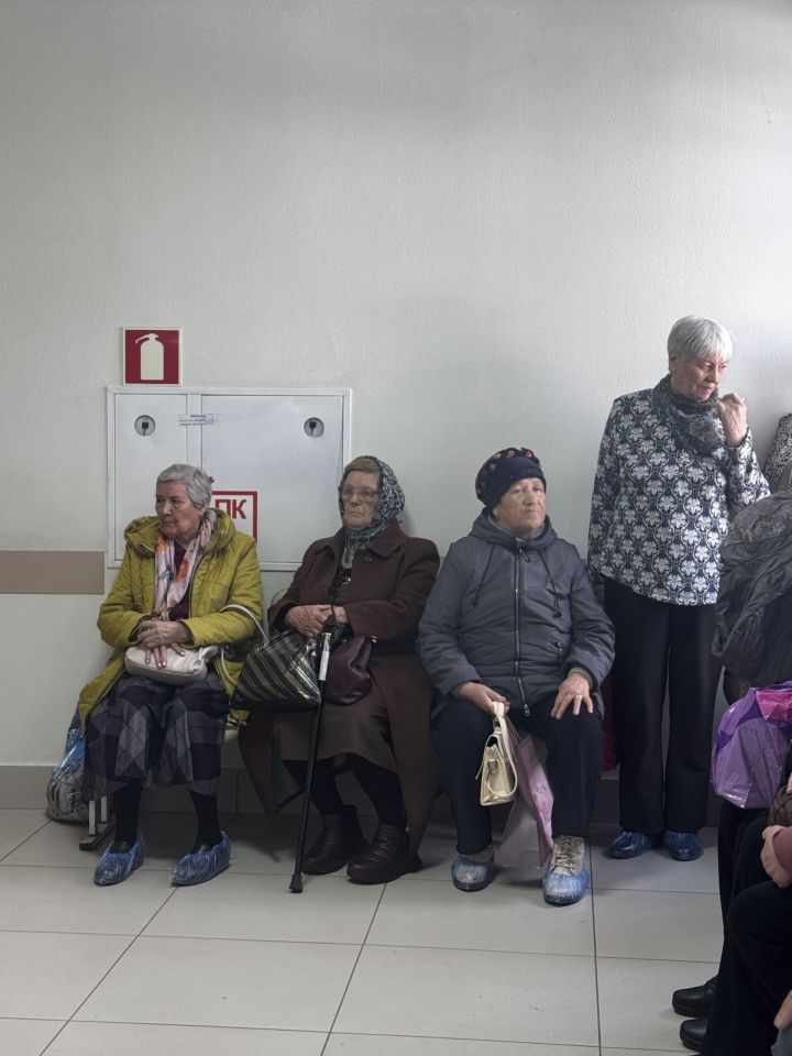 В Чистополе проходит бесплатная проверка тонометров в День здоровья