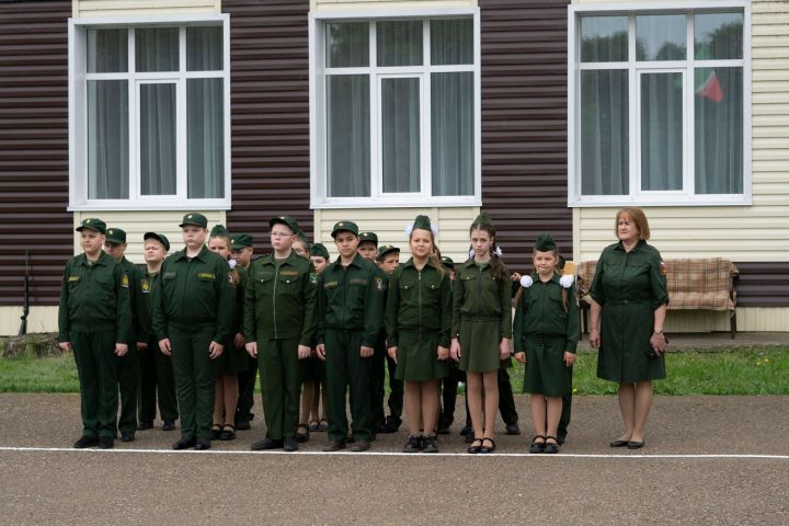 В чистопольской кадетской школе прозвенел последний звонок