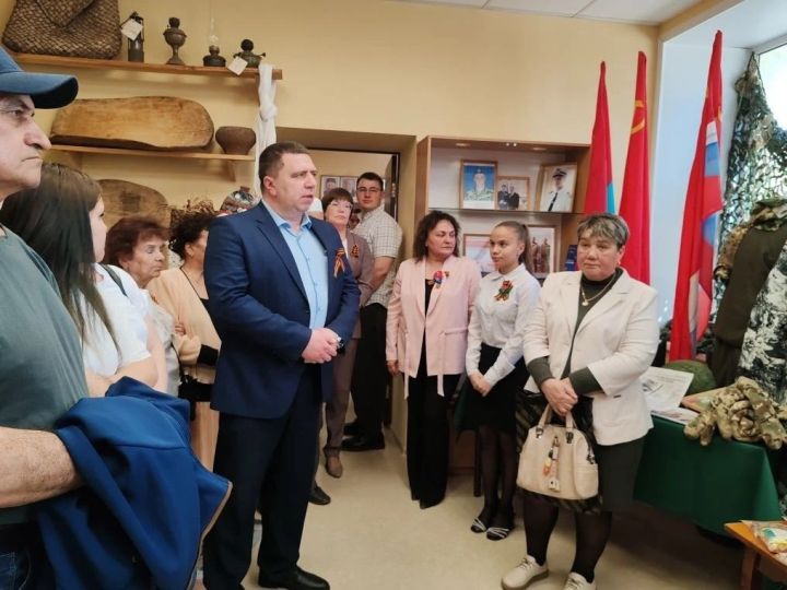 В Чистопольском сельскохозяйственном техникуме открылась экспозиция о героях Великой Отечественной и СВО
