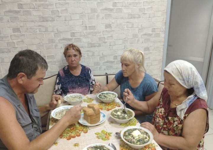 Подопечные чистопольского дома социального обслуживания освоили гастрономическую терапию