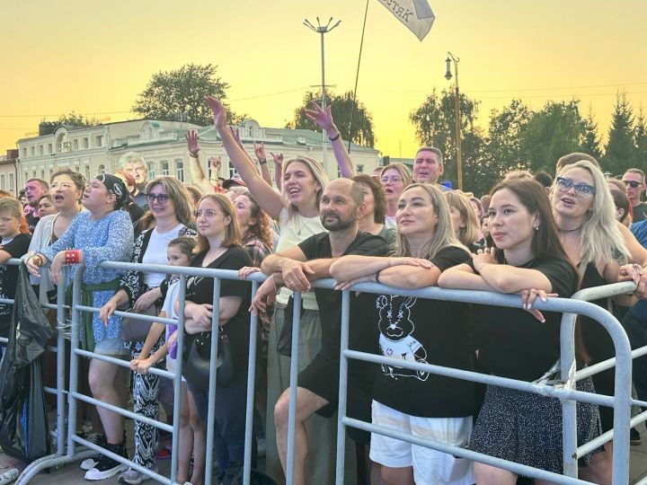 Фестиваль «Рок-берега – 2026» собрал на центральной площади Чистополя почти 14 тысяч зрителей