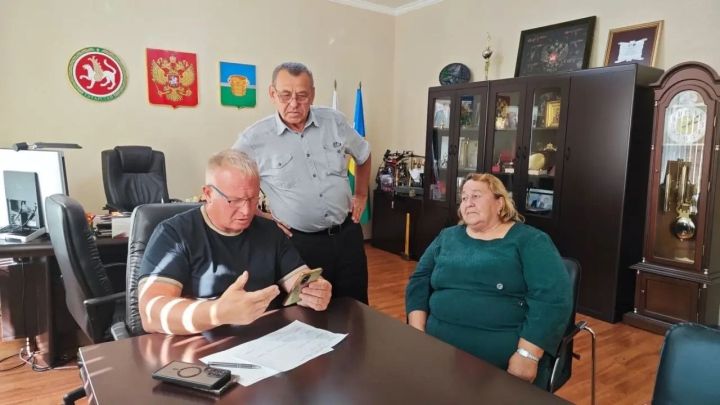 Глава Чистопольского района провёл приём граждан по личным вопросам