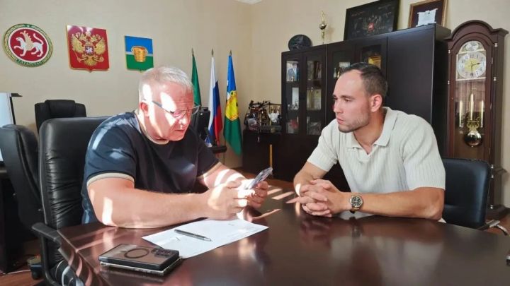 Глава Чистопольского района провёл приём граждан по личным вопросам