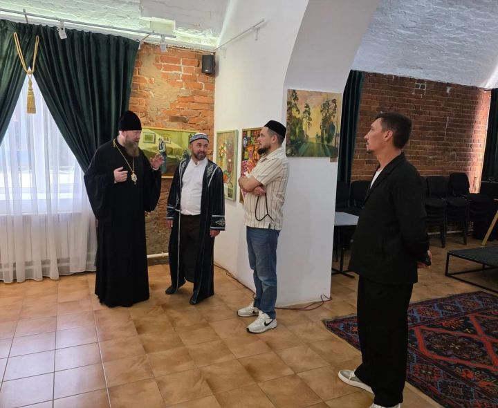 Епископ Филарет Чистайның Ислам мәгърифәтчелек үзәкләрендә булды